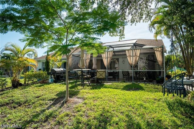 5205 Whitten DR 57, Naples, FL 34104