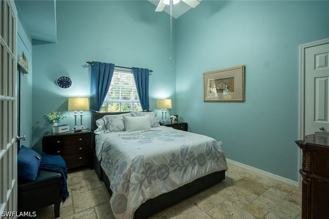 5205 Whitten DR 57, Naples, FL 34104