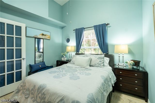 5205 Whitten DR 57, Naples, FL 34104