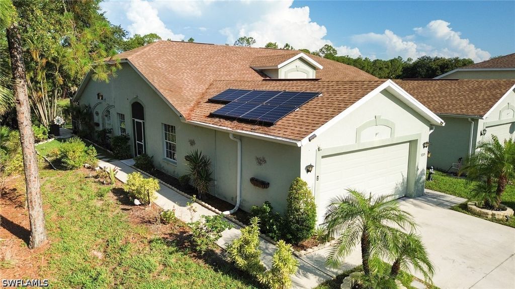 5205 Whitten DR 57, Naples, FL 34104