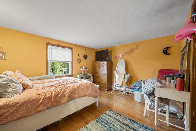 22 Saint Thomas Street, Enfield, CT 06082