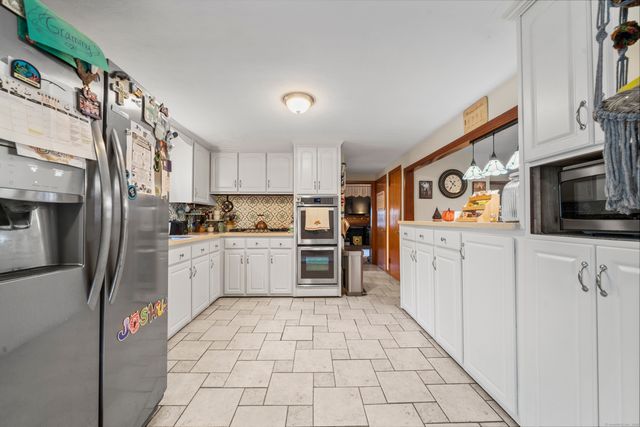 22 Saint Thomas Street, Enfield, CT 06082