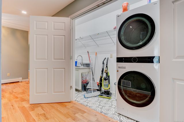 404 Bassetts Bridge Road, Mansfield, CT 06250