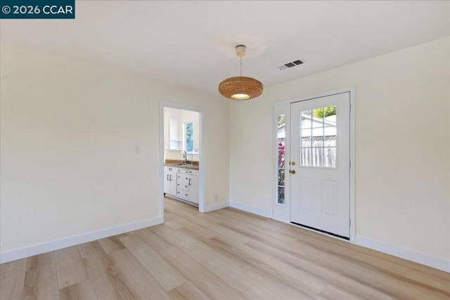 848 Cumberland Dr, Pleasant Hill, CA 94523