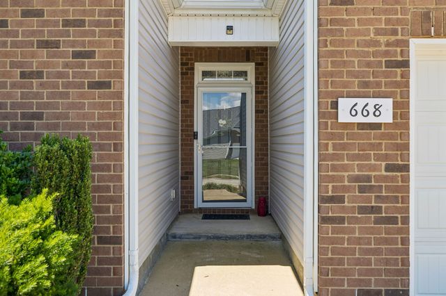 668 Prominence Rd, Columbia, TN 38401