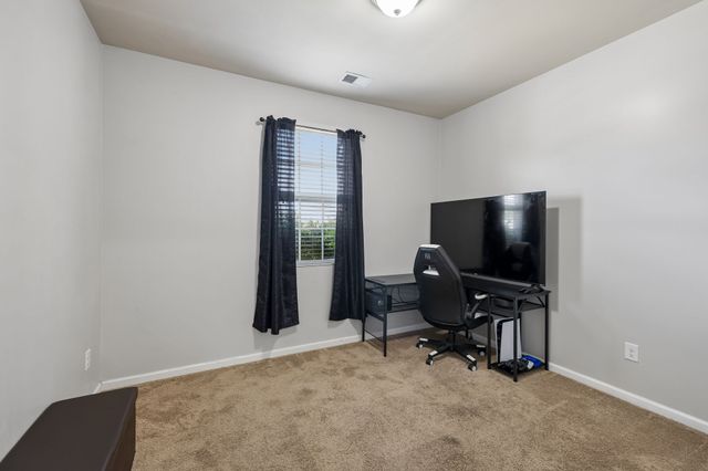 668 Prominence Rd, Columbia, TN 38401