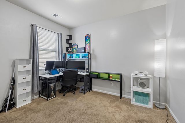 668 Prominence Rd, Columbia, TN 38401