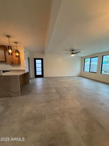 3749 E Laurel Lane, Phoenix, AZ 85028