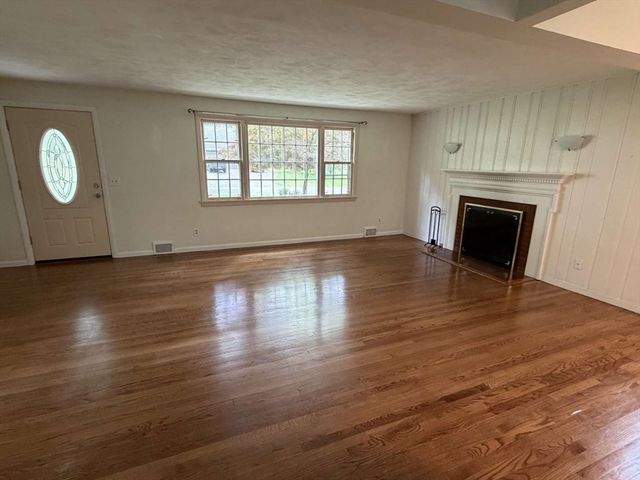 74 Birch Road, Longmeadow, MA 01106