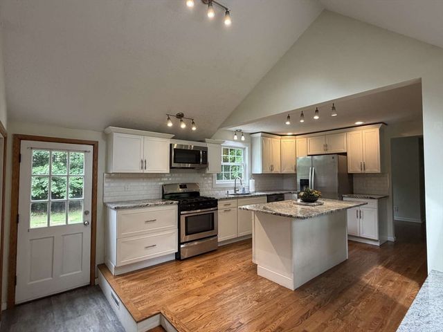 74 Birch Road, Longmeadow, MA 01106