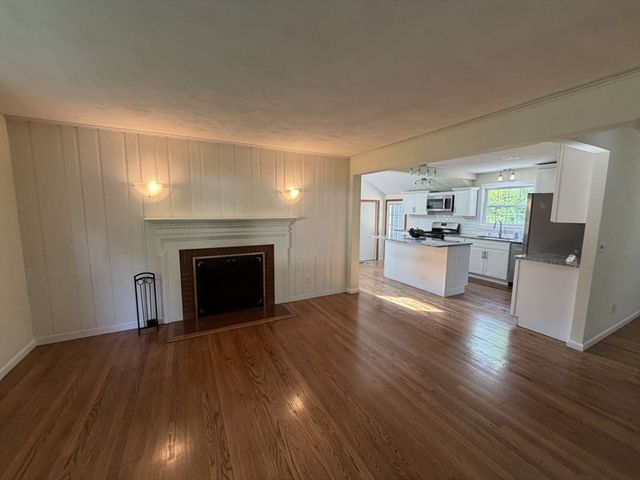 74 Birch Road, Longmeadow, MA 01106