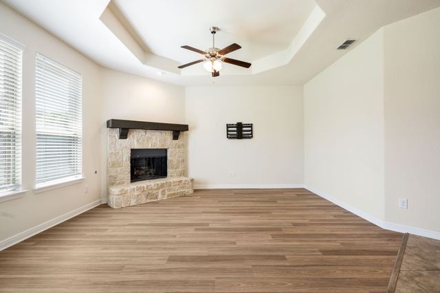916 Hawks Way, Argyle, TX 76226