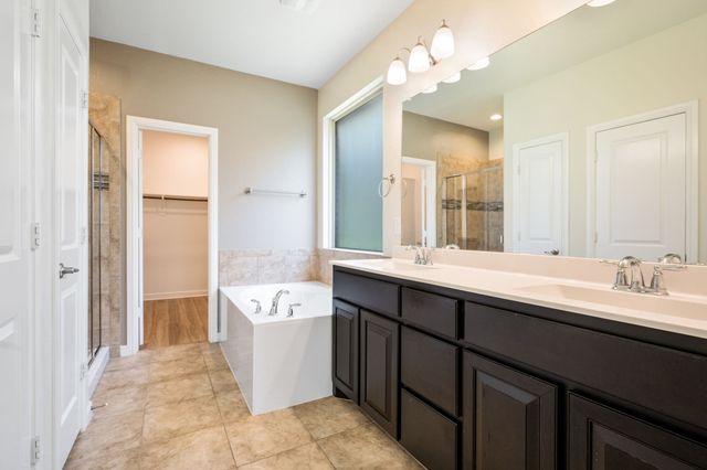 916 Hawks Way, Argyle, TX 76226