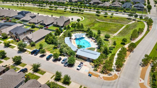 916 Hawks Way, Argyle, TX 76226
