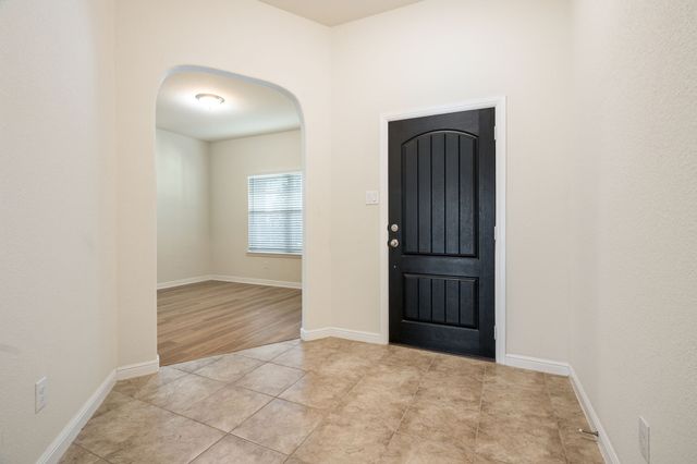916 Hawks Way, Argyle, TX 76226