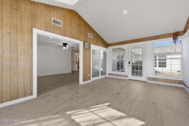 700 Sarazen Drive, Gulfport, MS 39507