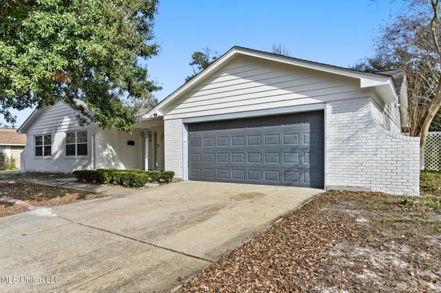 700 Sarazen Drive, Gulfport, MS 39507