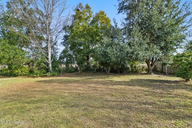 700 Sarazen Drive, Gulfport, MS 39507