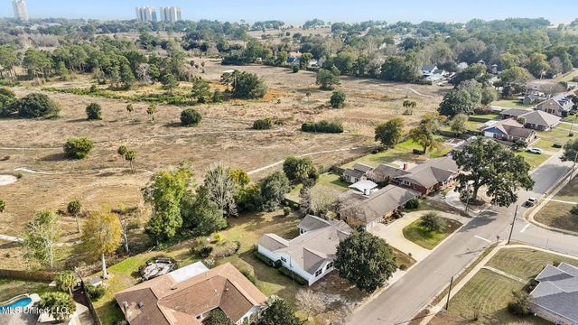 700 Sarazen Drive, Gulfport, MS 39507