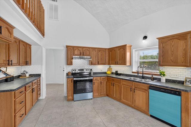 9530 Johns Road, Alvarado, TX 76009