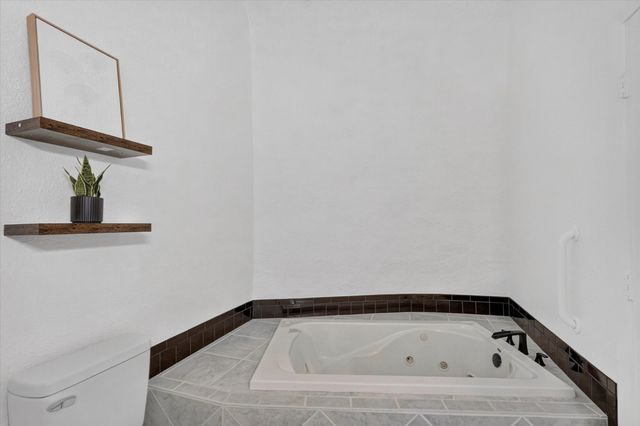 9530 Johns Road, Alvarado, TX 76009