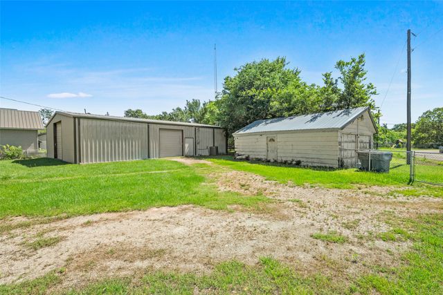 3247 Sandyhook Bend, Wills Point, TX 75169