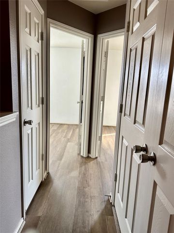 29740 Sullivan Oaks Drive, Spring, TX 77386