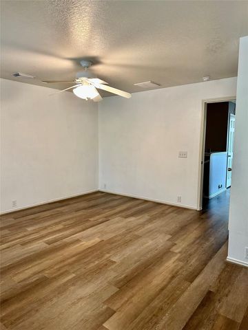 29740 Sullivan Oaks Drive, Spring, TX 77386