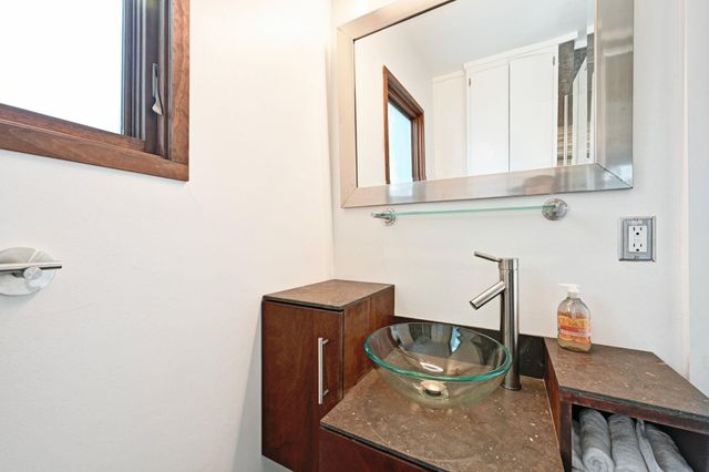 701 Brownlee CIR, Austin, TX 78703