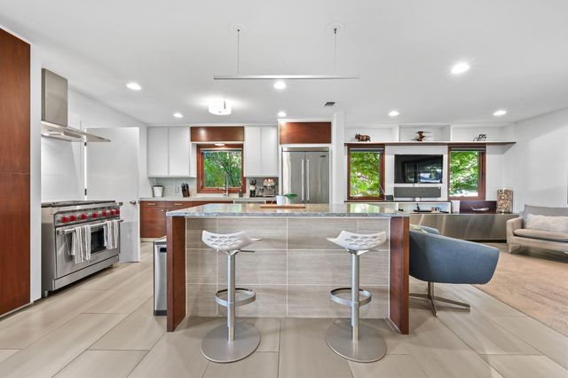 701 Brownlee CIR, Austin, TX 78703