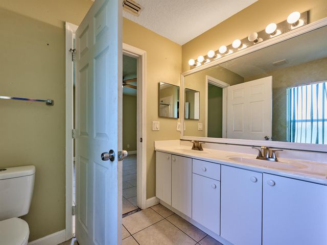 1407 SE Grapeland Avenue, Port St Lucie, FL 34952