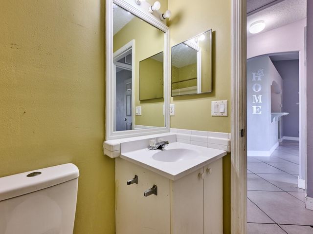 1407 SE Grapeland Avenue, Port St Lucie, FL 34952