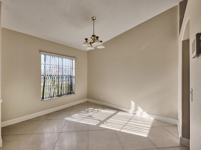 1407 SE Grapeland Avenue, Port St Lucie, FL 34952