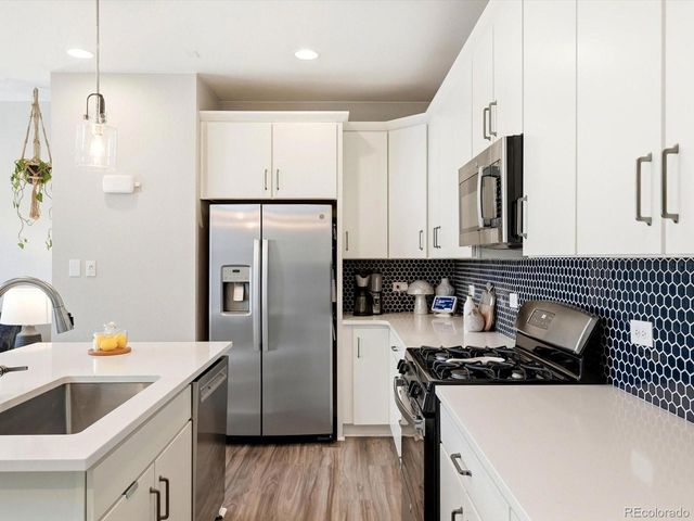 20969 E Quincy Dr, Aurora, CO 80015