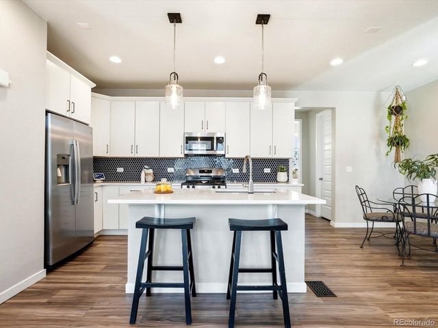 20969 E Quincy Dr, Aurora, CO 80015