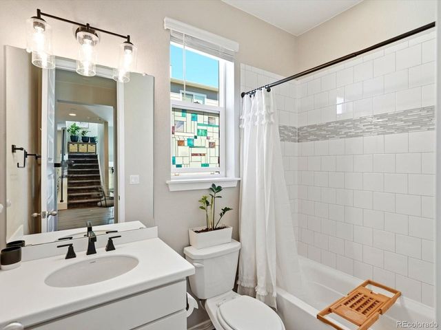 20969 E Quincy Dr, Aurora, CO 80015