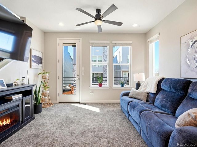 20969 E Quincy Dr, Aurora, CO 80015