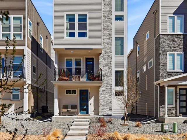 20969 E Quincy Dr, Aurora, CO 80015