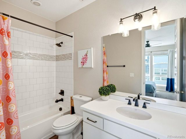 20969 E Quincy Dr, Aurora, CO 80015