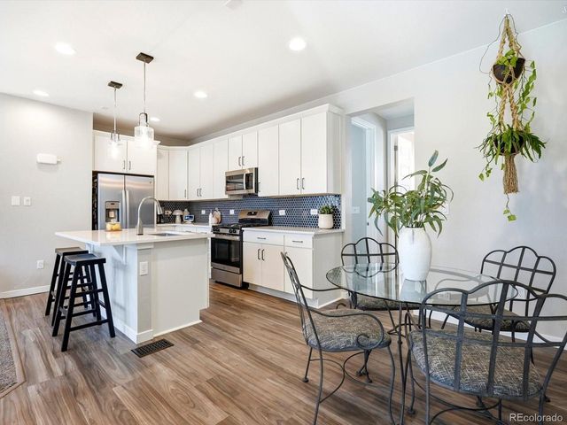 20969 E Quincy Dr, Aurora, CO 80015