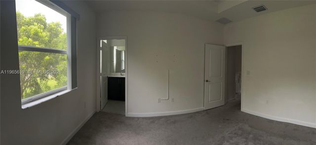 2672 SE 19th St, Homestead, FL 33035