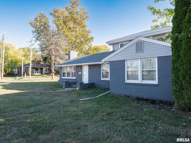 1844 COURT Street, Pekin, IL 61554