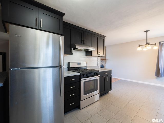 1844 COURT Street, Pekin, IL 61554