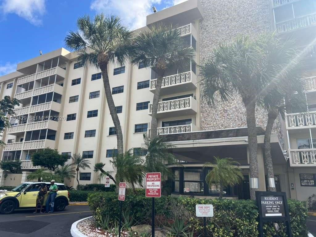 800 NE 195th Street 501, Miami, FL 33179