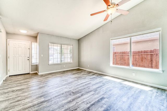 6034 Oleander Ln, Marysville, CA 95901