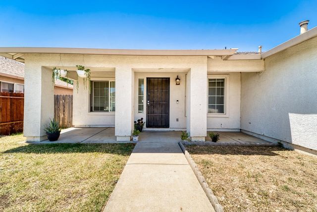 6034 Oleander Ln, Marysville, CA 95901