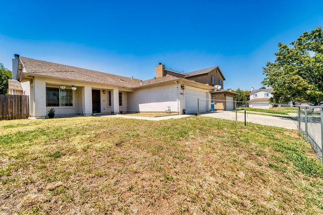 6034 Oleander Ln, Marysville, CA 95901