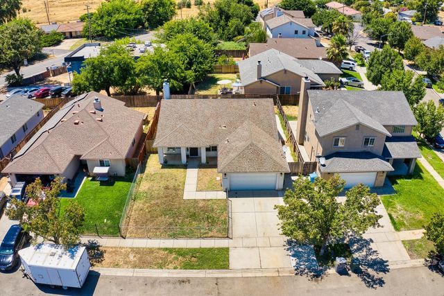 6034 Oleander Ln, Marysville, CA 95901