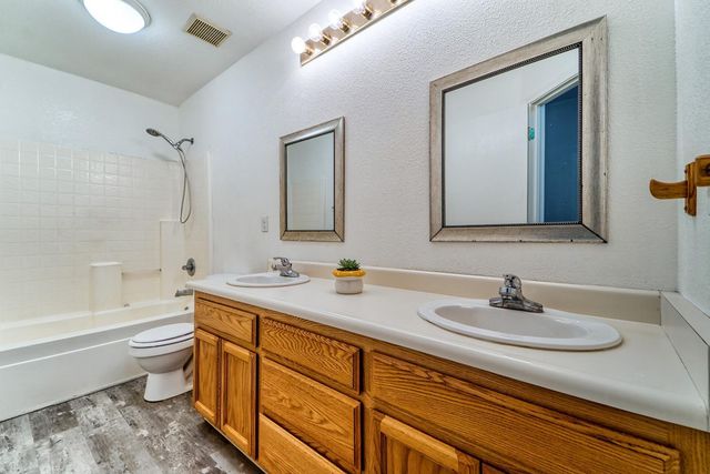 6034 Oleander Ln, Marysville, CA 95901