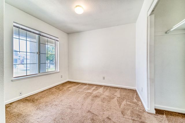 6034 Oleander Ln, Marysville, CA 95901